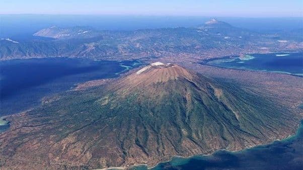 Gunung Ile Lewotolok